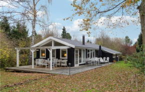 3 Bedroom Pet Friendly Home In Hornbæk in Hornbæk